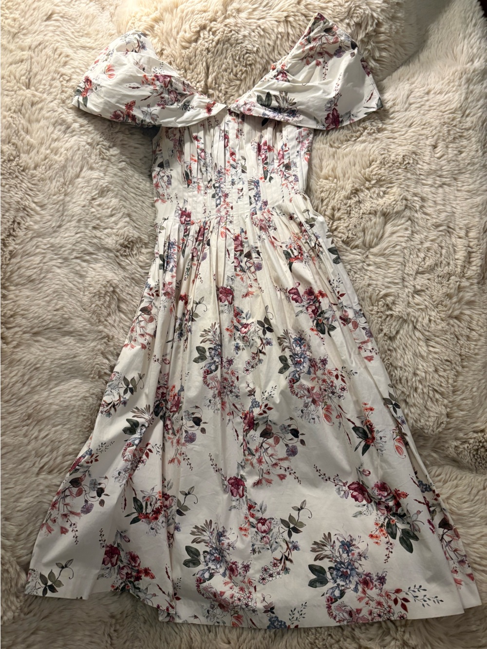Who What Wear Floral Pleated Cream Blouse with Pink Accents